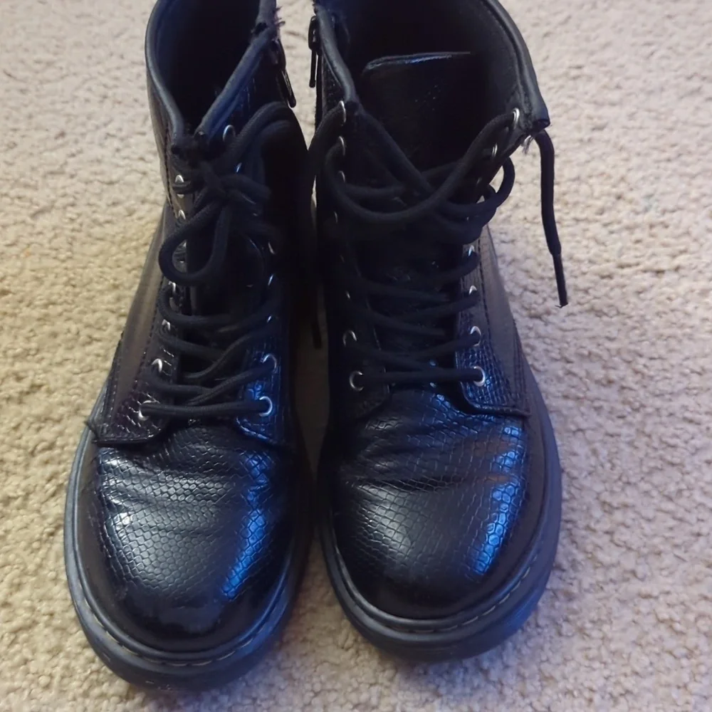 Dr Martens patent “snake skin” boots size 3